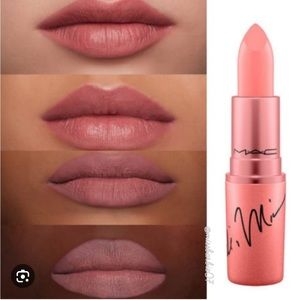 Limited edition nickie Minaj lipstick with GIFT